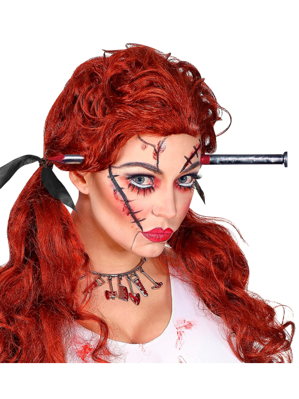 Clou à travers la tête pour halloween