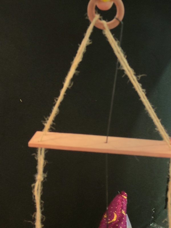 Sorcière sur une Balançoire - Décoration Animée pour Halloween