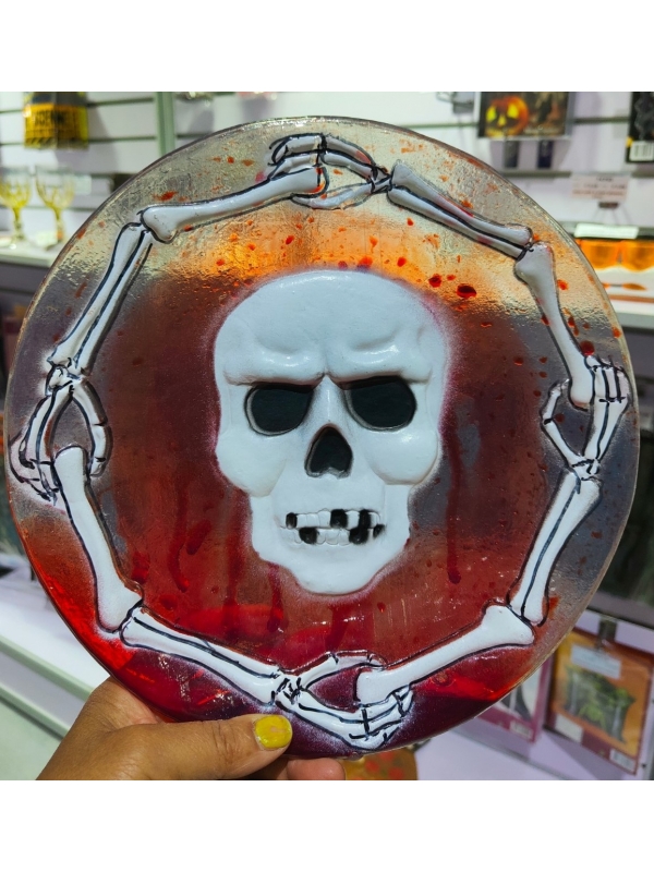 Décoration de Table pour Halloween - Assiette Effrayante avec Crane dans une Marre de Sang