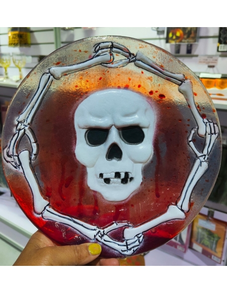 Décoration de Table pour Halloween - Assiette Effrayante avec Crane dans une Marre de Sang