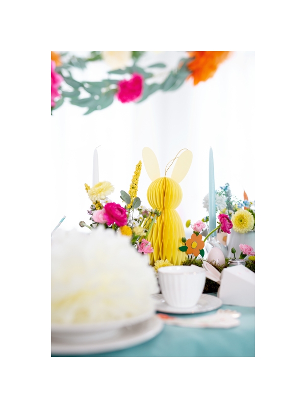 Décoration de Lapin de Pâques en Nid d'Abeille Jaune de 30 cm : Une Lueur Ensoleillée pour Votre Fête Pascale