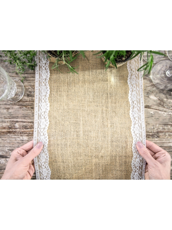 Chemin de Table en Jute avec Dentelle : Décoration Rustique Chic
