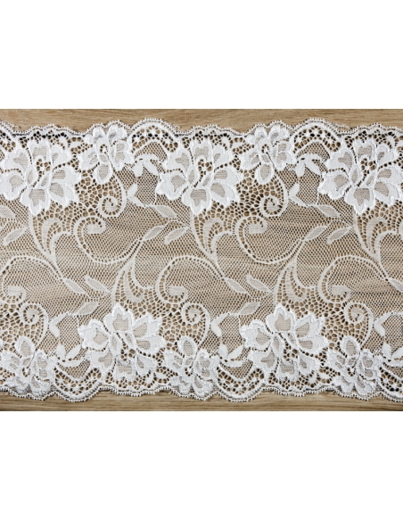 Décoration de Table Chic avec du Chemin de Table en Dentelle 0.18 x 9m