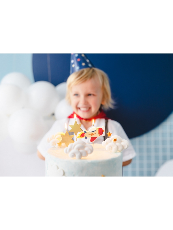 Bougies d'anniversaire avion: Ajoutez une touche aérienne à votre gâteau!