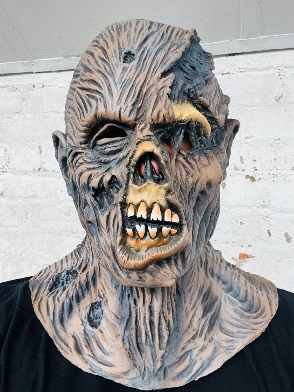 Masque Rotting Jason – Horreur Putréfiée en Latex