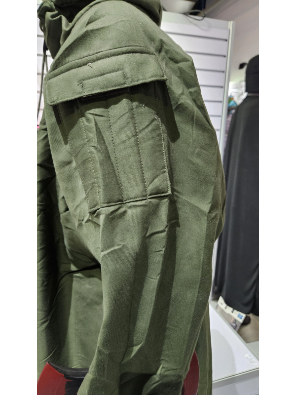 Tenue de Survie Robuste avec Bottes – Ensemble Haut de Gamme pour Survivants, Soldats ou Tueur Post-Apocalyptique