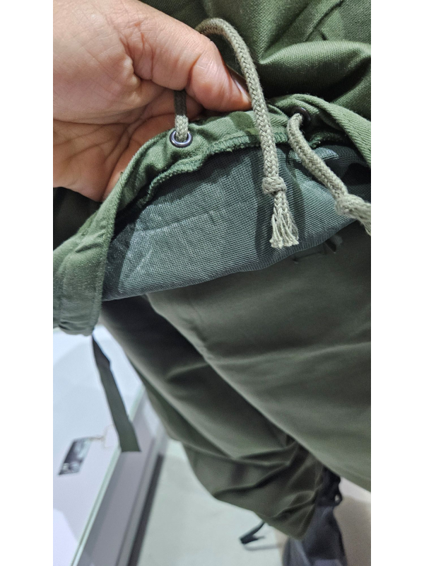 Tenue de Survie Robuste avec Bottes – Ensemble Haut de Gamme pour Survivants, Soldats ou Tueur Post-Apocalyptique