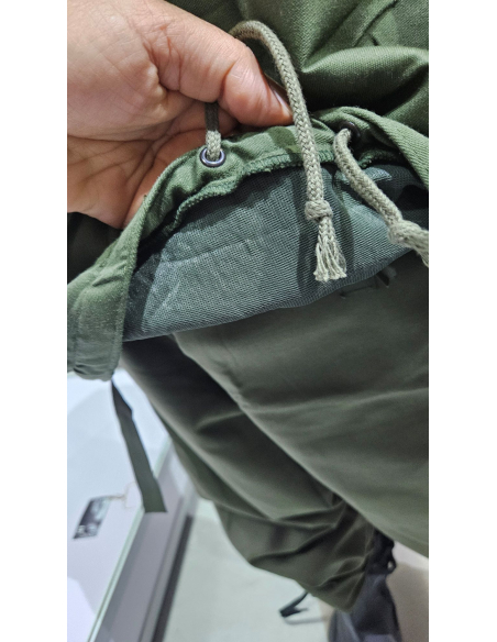 Tenue de Survie Robuste avec Bottes – Ensemble Haut de Gamme pour Survivants, Soldats ou Tueur Post-Apocalyptique