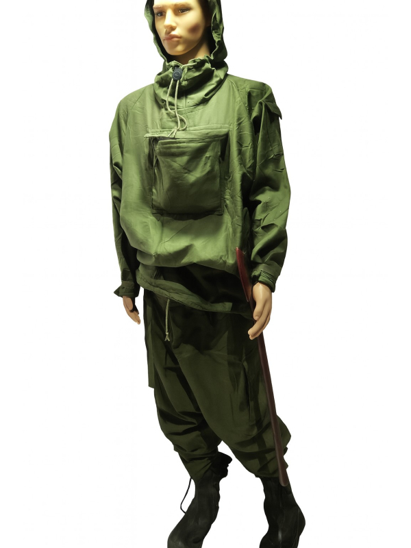 Tenue de Survie Robuste avec Bottes – Ensemble Haut de Gamme pour Survivants, Soldats ou Tueur Post-Apocalyptique
