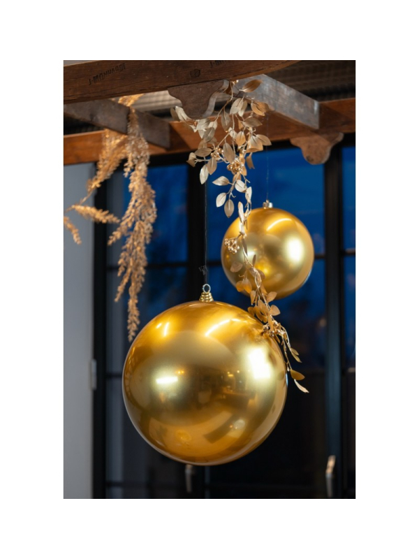Boule de Noël XXL or satiné 25 cm – Sublimez vos espaces commerciaux