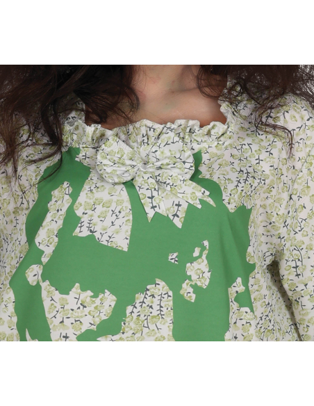 Déguisement fille possédée – Chemise de nuit “vomie” (inspiré L’Exorciste)