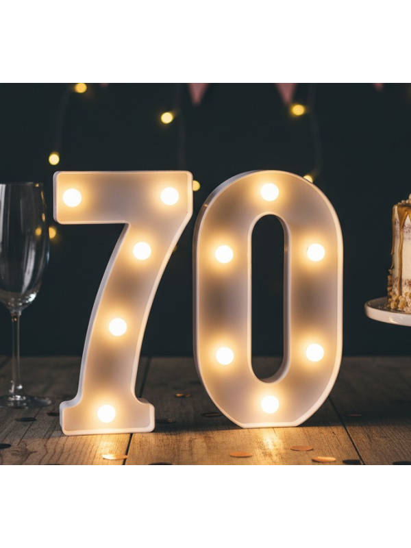 Chiffre Lumineux LED 70 – Déco Anniversaire & Noces de Platine Élégante