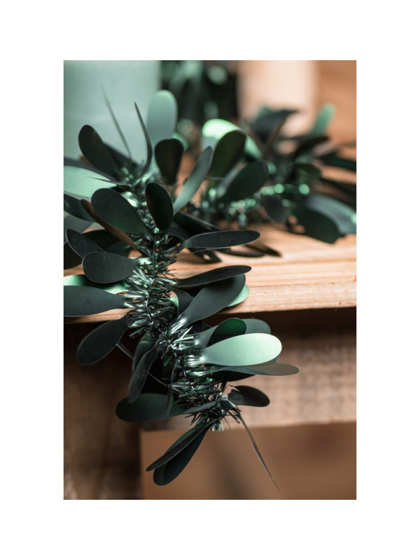 Guirlande de Noël vert mat – 2,7 m (qualité pro, légère)