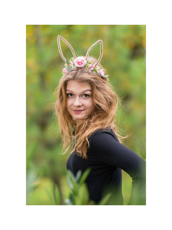 Serre-Tête Lapin Fleuri – Oreilles de Lapin avec Fleurs