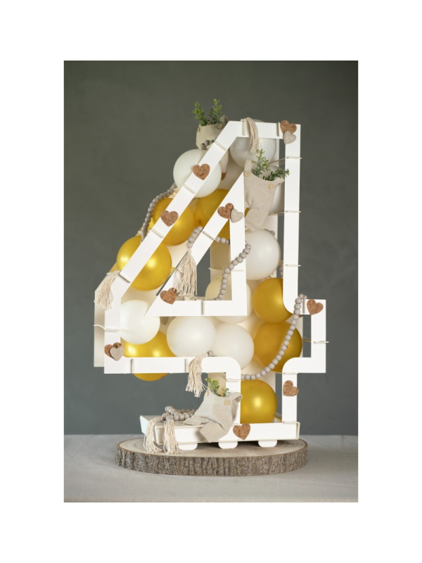 Structure chiffre à garnir en carton recyclable – Décoration anniversaire & vitrine- chiffre 4