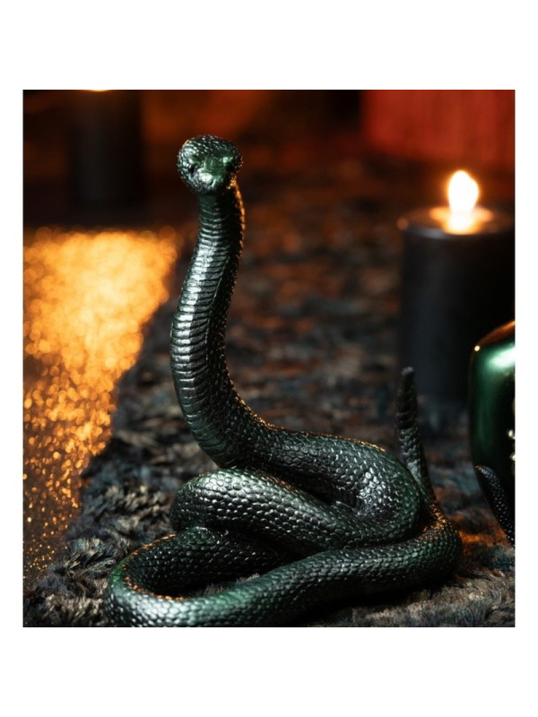 Serpent résine vert irisé – Décoration gothique symbolique 18 cm