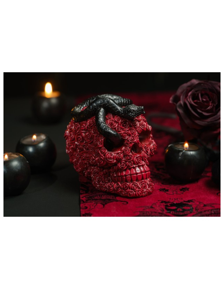 Crâne gothique en roses rouges avec serpent noir – 15 cm