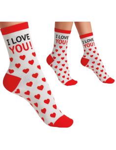 Chaussettes blanches à cœurs rouges avec bord rouge