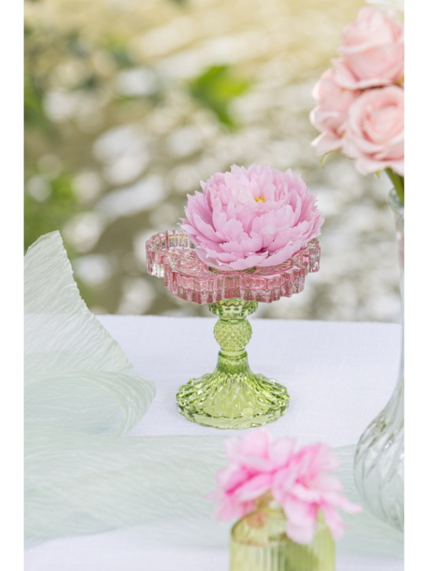 Détail des pétales roses superposés des pivoines Nymphéa