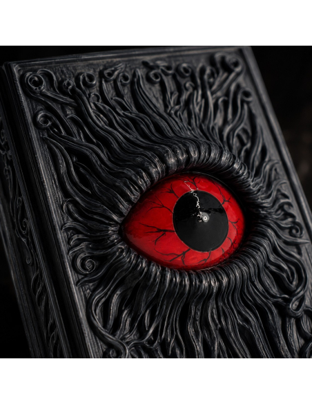 Livre décoratif gothique en résine à grand œil rouge