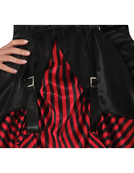 Détail de la jupe rayée rouge et noire gothique