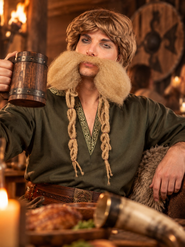 Barbe Viking blonde avec moustache et longues tresses
