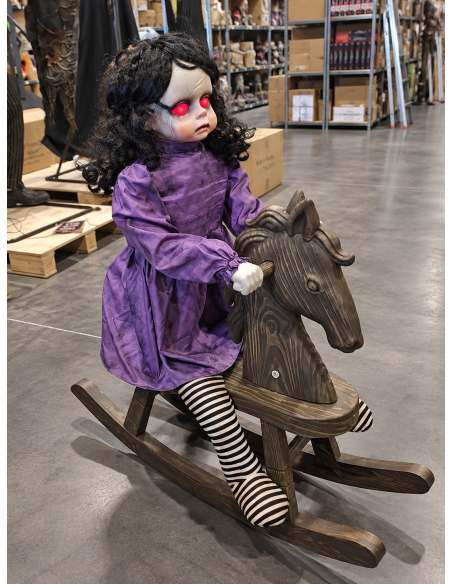 Automate poupée sur cheval à bascule Halloween – Son, lumière et mouvement