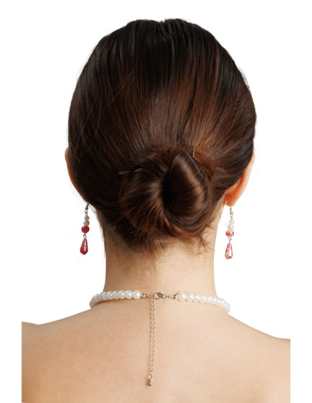 Kit collier et boucles d’oreilles perles ensanglantées femme dos