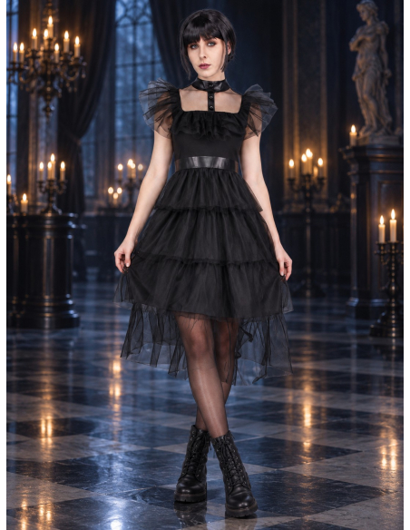 Robe gothique de bal femme noire à volants – Style Mercredi ds un bal