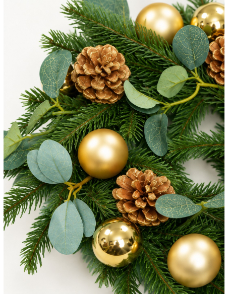 Couronne de Noël verte et dorée 30 cm – Sapin, boules et pommes de pin