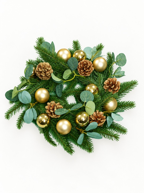 Couronne de Noël verte et dorée 30 cm – Sapin, boules et pommes de pin